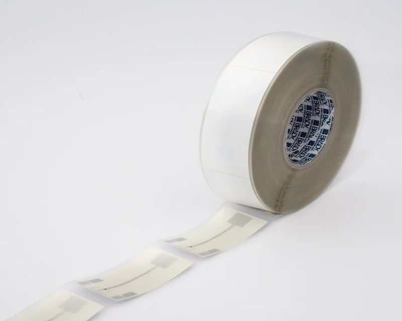 Rol met RFID vochtindicatorlabels voor automatische vochtregistratie en tracking