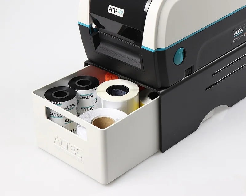 ATP Storage Unit onder een ATP-300 Pro labelprinter gevuld met labelrollen