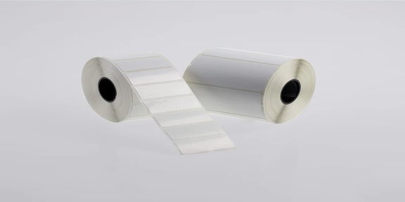 Witte ToughSurface Flextreme labels op rol voor identificatie op flexibele en ruwe oppervlakken