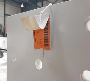 WetPaintCard met los beschermlaminaat na oppervlaktebehandeling
