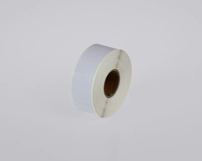 Rol met witte polyimide labels met hoog temperatuurbereik