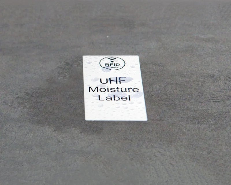 RFID vochtindicatorlabel met waterdruppels voor detectie van vocht