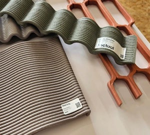 ToughSurface Flextreme labels aangebracht op gebogen bouwmaterialen