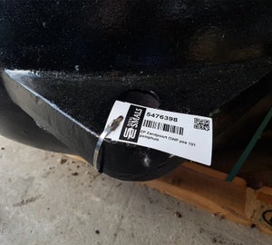 Tag Extreme bevestigd met een kabelbandje aan een zwaar object