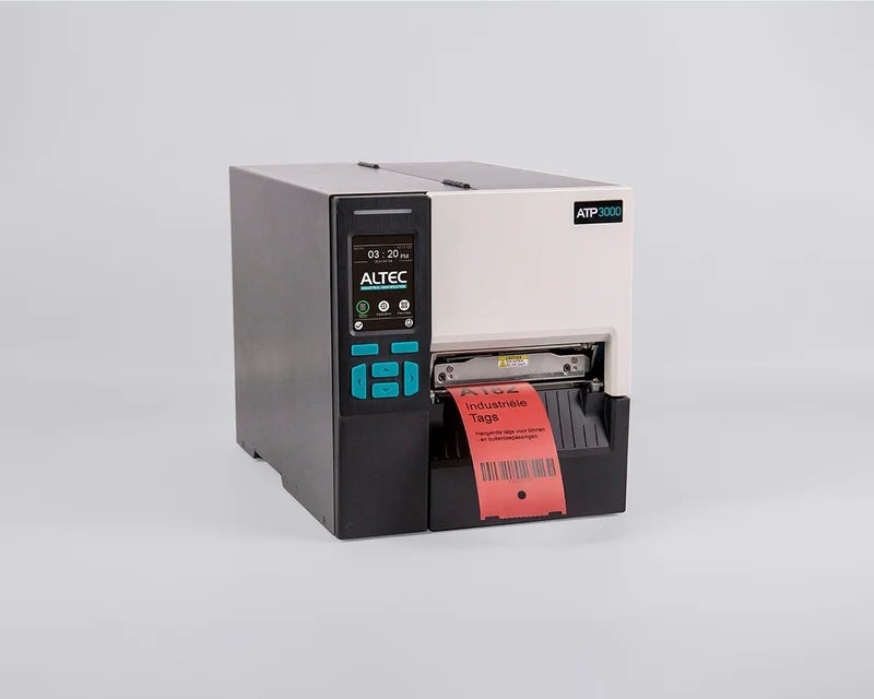 ATP-3000 labelprinter print een rode industriële tag met tekst en barcode