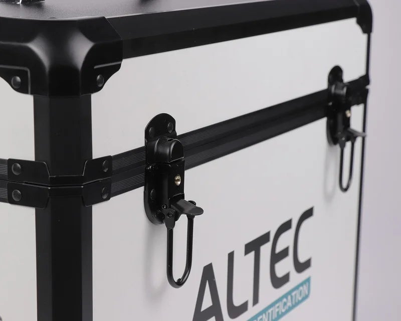 Detail van de stevige sluiting van de ATP Draagkoffer die de inhoud veilig beschermt tijdens transport en opslag