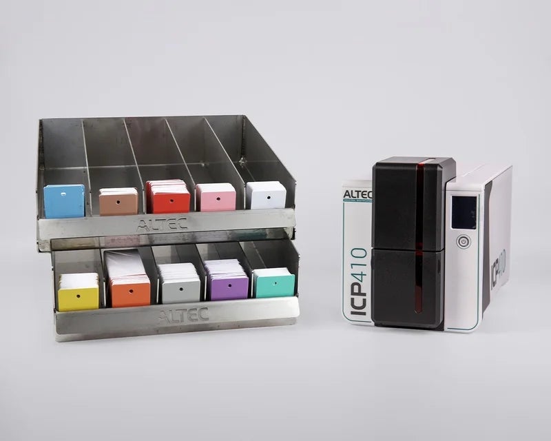 WetPaintCards met ICP-410 cardprinter voor oppervlaktebehandeling