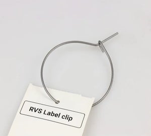 LabelClip als bevestigingsmateriaal voor hangende labels