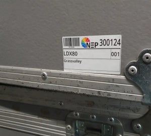Wit Full-color Print & Laminate label op metalen flightcase