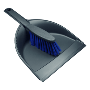 Plastic stoffer en blik v2