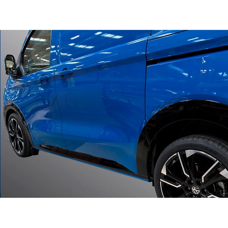 RGM Set Zijpanelen passend voor Volkswagen Transporter T7 2024- & Ford Transit/Tourneo Custom 2023- Korte wielbasis – Glanzend Zwart – Voor montage met wielkastverbreders