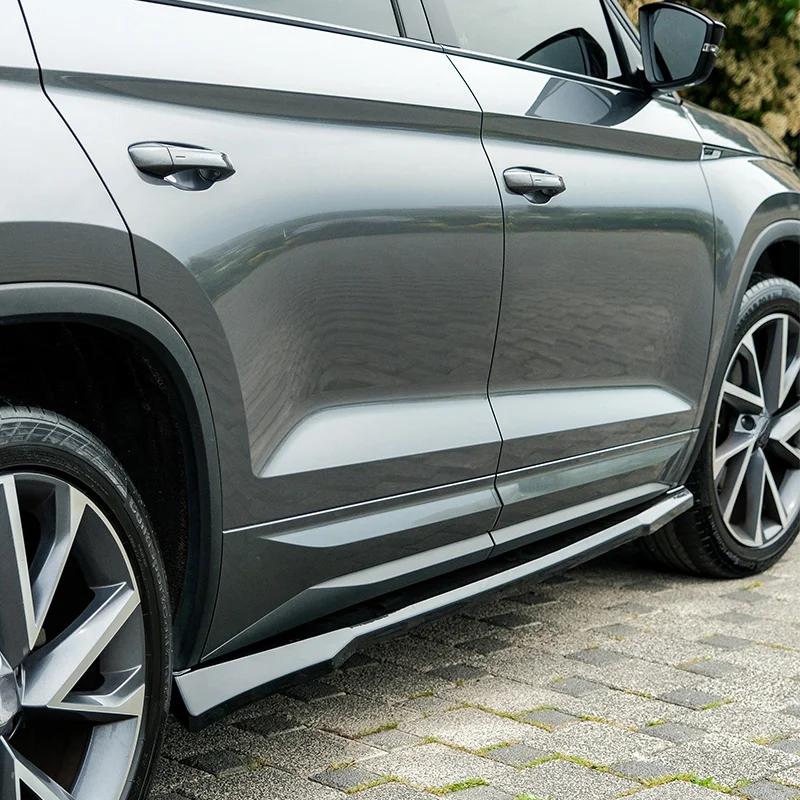 Oneway Set Sideskirts passend voor Skoda Kodiaq I (NS7) Sportline & RS Facelift 2021-2024 – Glanzend zwart