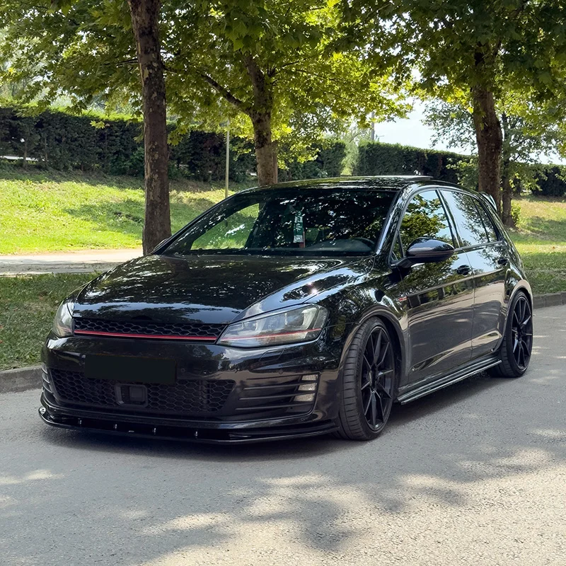 Oneway Complete bodykit passend voor Volkswagen Golf VII HB GTi/GTD 2013-2016 – Glanzend zwart
