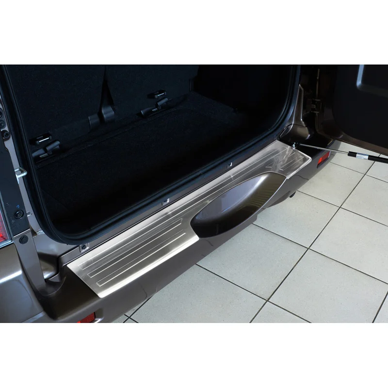Avisa RVS Achterbumperprotector passend voor Suzuki Grand Vitara II 5 deurs 2006- (met reservewiel) - Zilver