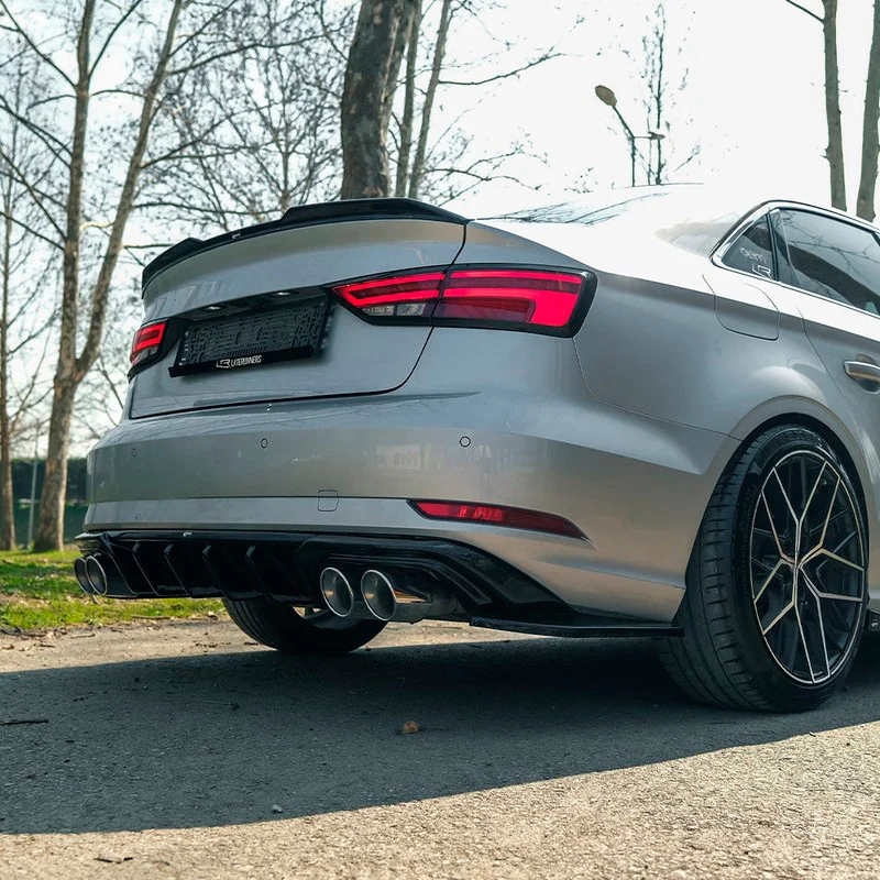 Oneway Achterbumperskirt (Diffuser) passend voor Audi A3 (8V) Sedan Facelift 2016-2020 (dubbele uitlaat L/R) – Glanzend zwart