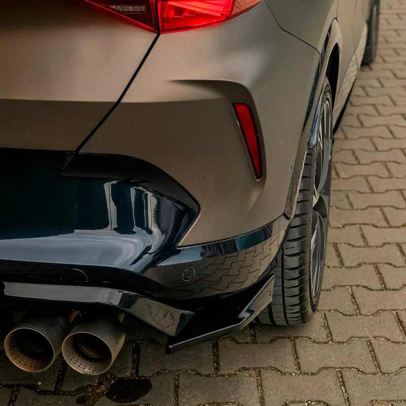 Oneway Achterbumperskirts (Hoeken) passend voor Cupra Formentor 2020-2024 & Facelift 2024- - Versie 3 - Glanzend zwart