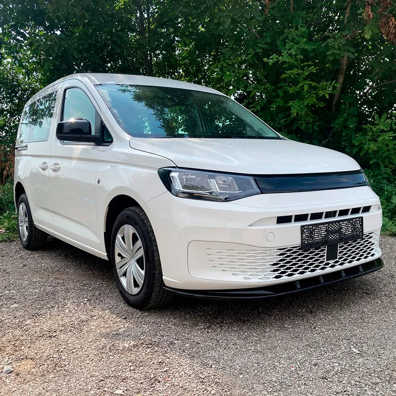 Oneway Voorspoilerlip passend voor Volkswagen Caddy MK5 2020- – Versie 2 – Glanzend zwart