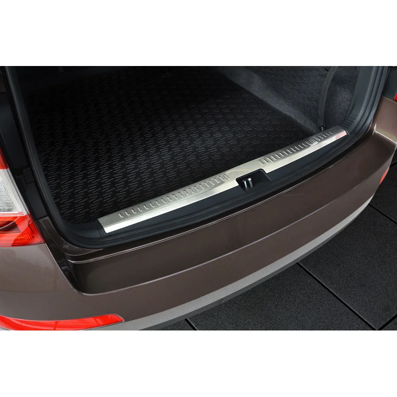 Avisa RVS Binnenste Achterbumperprotector passend voor Skoda Octavia III Combi 2013-2016 & FL 2017-2020 (incl. Scout & RS) 'Ribs'