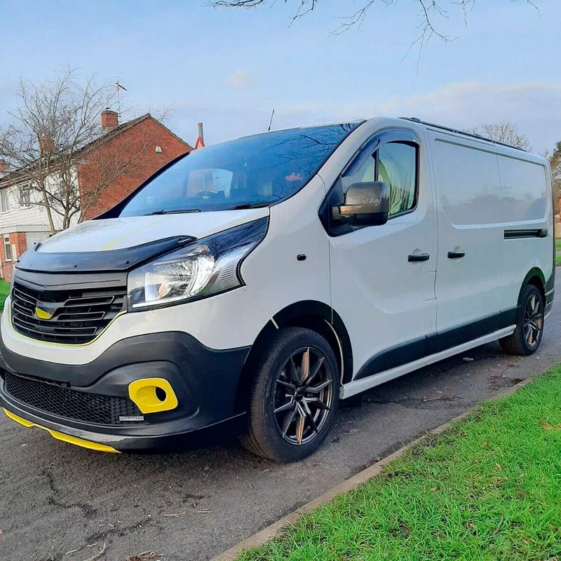 Oneway Set spatbordverbreders (Trims) passend voor Renault Trafic 2014- & Opel Vivaro 2014-2018 (Lange wielbasis) - Glanzend zwart
