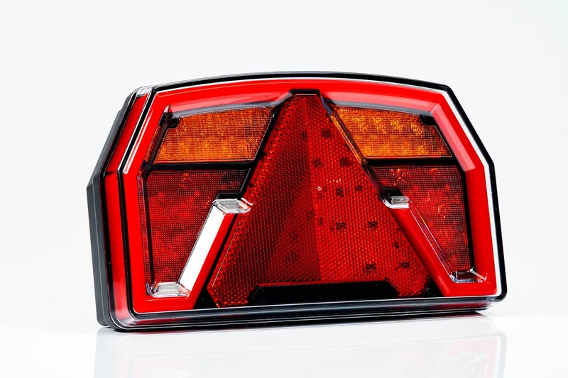 LED Rear light Canbusproof 12v / 5-PINs | VC-4600B5CAN